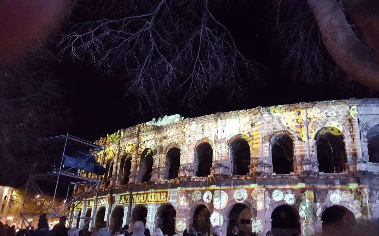 Palmiers Et Crocos Du Vieux Nimes Leilighet Eksteriør bilde