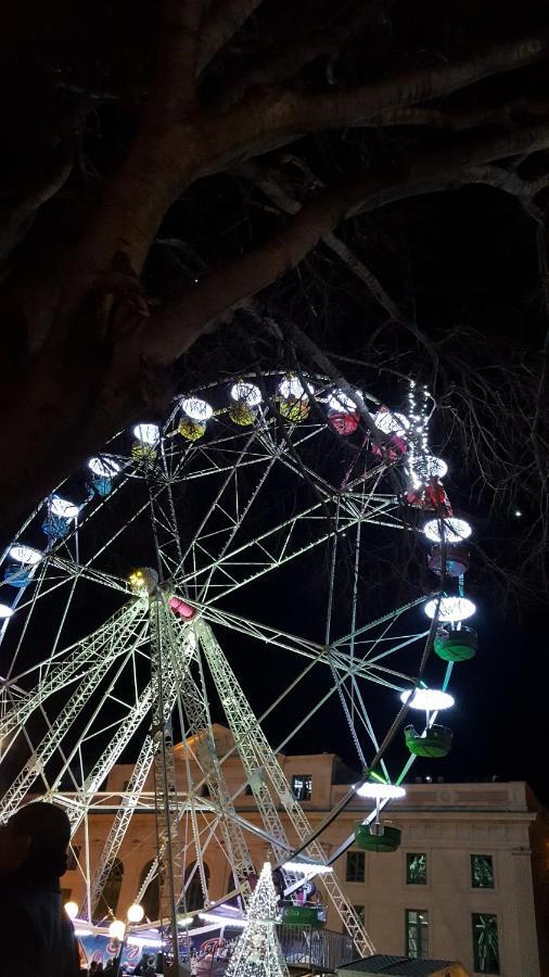 Palmiers Et Crocos Du Vieux Nimes Leilighet Eksteriør bilde